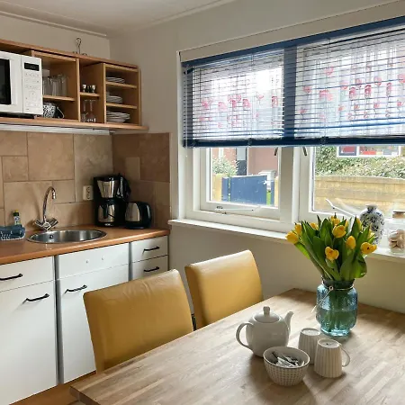Vakantiewoning Aan Zee - 150m Het Appartement *
